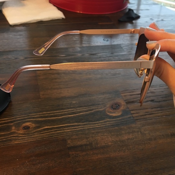 DIFF Eyewear sunglasses - Picture 4 of 6